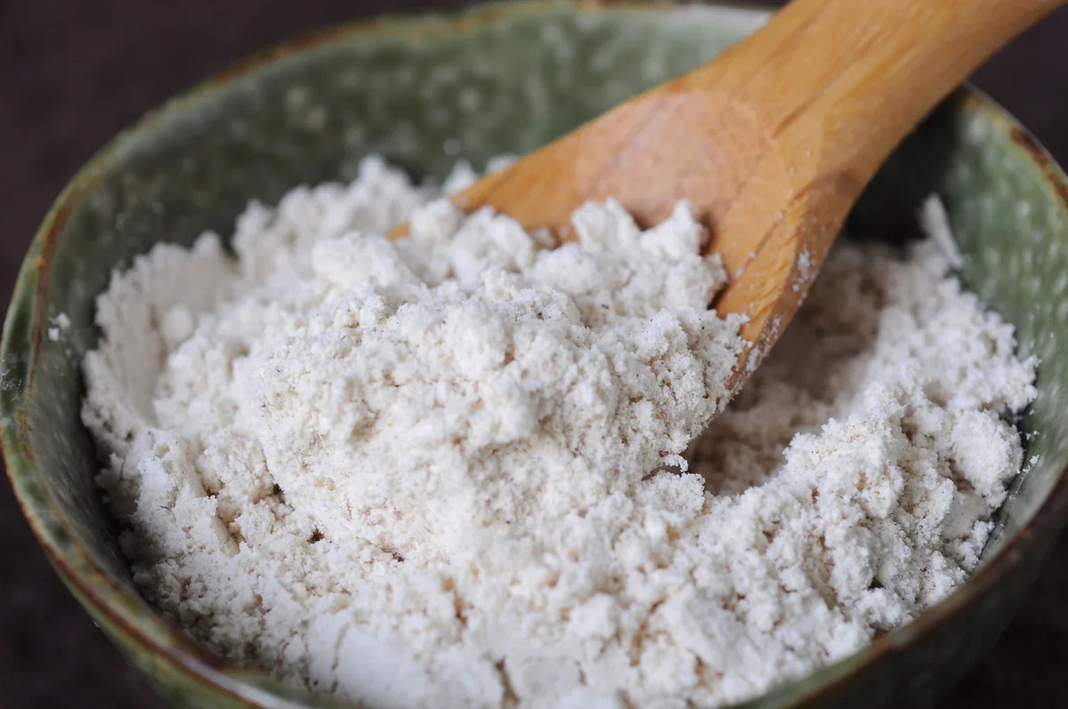 Pearl Powder Benefits, and How to Use It for Skin and Calm